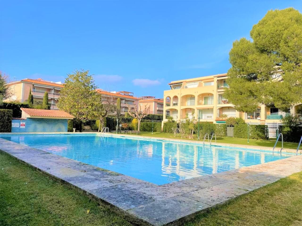 Apartamento En Platja Sant Pol S'Agaro Con Pisicina Y Jardin Sant Feliu de Guixols Εξωτερικό φωτογραφία